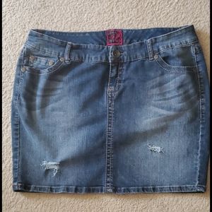 Torrid Mini Jean Skirt Size 14 Distress Stretch